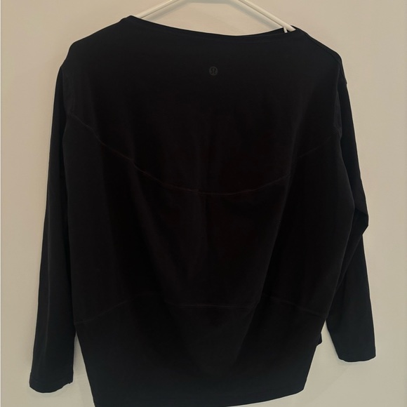 ‼️SOLD‼️ Lululemon Back in Action Long Sleeve Top - Picture 2 of 3